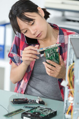 female technician on the phone