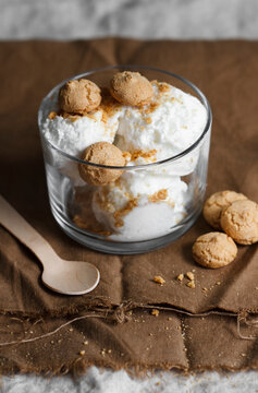 Ice Cream with Amaretti