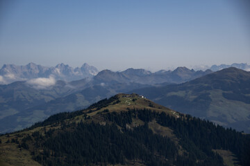 Fototapeta premium Mountain panorama landscape in the Austrian Alps on a sunny morning