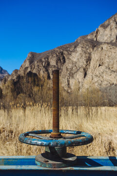 Sluice valve