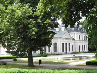 Sieniawa Park Pałac
