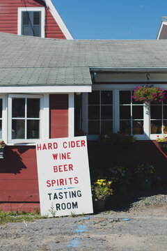 Sign for wine, beer, cider and spirits