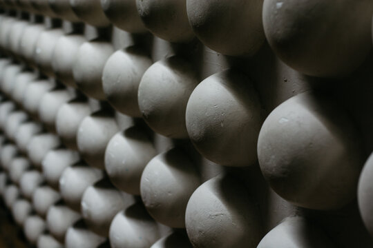 Soundproof wall structure in a concert hall