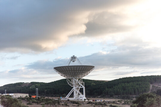 Large radio telescope