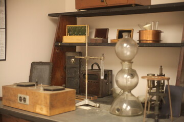 VINTAGE CHEMISTRY, GLASS BOTTLE, LAB 