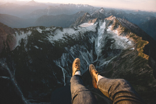 Dangling feet over the mountains