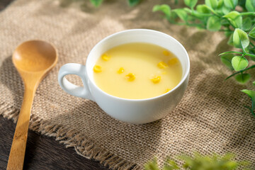 朝食のコーンスープ