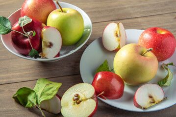 cuted apples on a plates