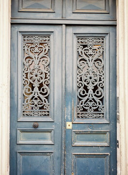 Doorway in Paris