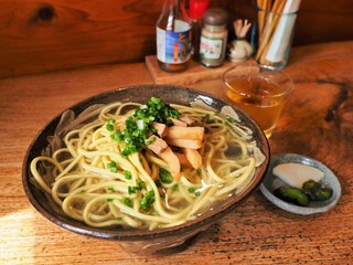 八重山そば アレンジ:楽しみ方とアレンジレシピ|三川食堂