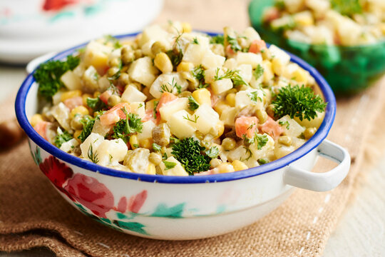 Polish Veggie Salad (salatka jazrynowa)