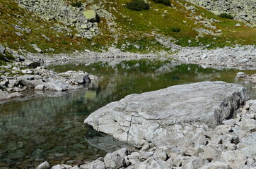 Okresowe jeziorka, Staw Staszica w Dolinie za Mnichem, Tatry © Ewa
