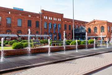 Łódź miasto manufaktura chodnik fontanna