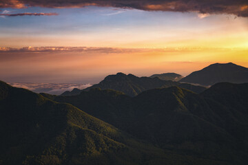 Tramonto in montagna