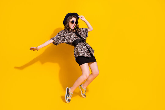 Yellow Fashion Images – Browse 1,984,987 Stock Photos, Vectors, and Video | Adobe Stock Yellow Fashion Images – Browse 1,984,987 Stock Photos, Vectors, and Video | Adobe Stock