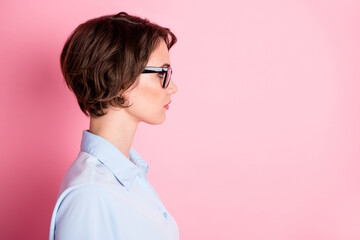 Close-up profile side view portrait of her she nice attractive content serious brown-haired girl executive employer agent broker assistant copy space isolated pink pastel color background