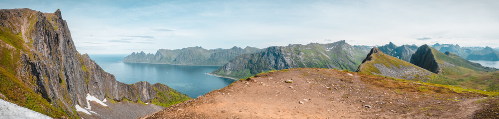 Fototapeta premium Husfjellet, Norway 003 - fjord