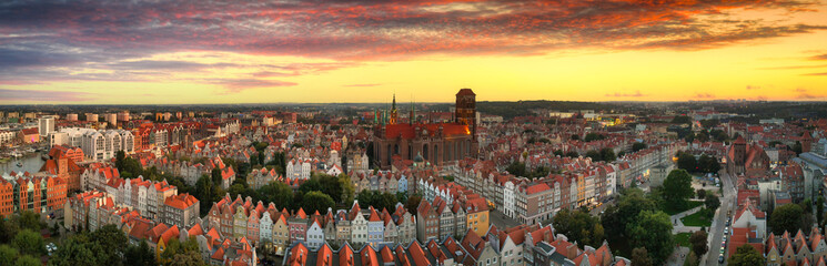 Aerial view of the old town in Gdansk with amazing architecture at sunset, Poland © Patryk Kosmider