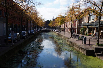 Fototapeta premium Idyllic view of the canal in old town of Delft