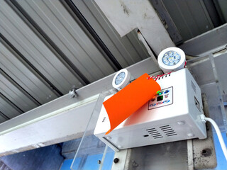 Emergency light, Overpass way.