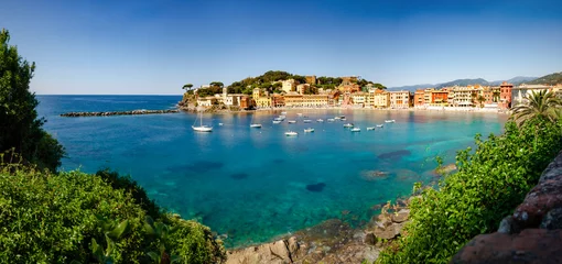 Fototapete Rund View of Spiaggia Baia del Silenzio - Liguria, Italy  © steli[ο]rama