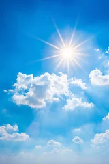 Blue summer sky with bright sun © Günter Albers