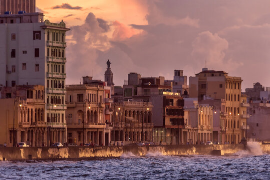 Skyline of La Havana Vieja at sunset