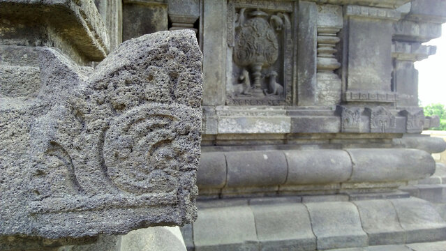 unique statues on the temple