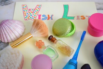 "Whish list" made up of hygiene and wellness items such as creams, perfumes or brushes