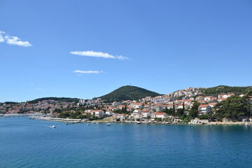 Fototapeta na wymiar Landscape view of a beautiful coastline in Dubrovnik, Croatia