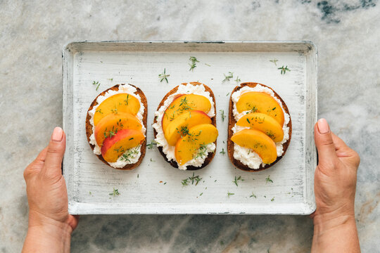 Peach ricotta bruschettas