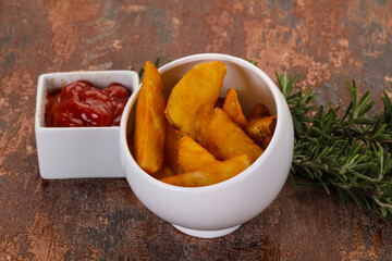 Fried potato slices