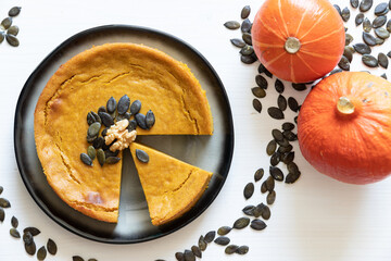 oranger Kuchen aus Kürbis a la Käsekuchen für Thanksgiving
