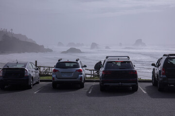 Fototapeta na wymiar cars and RV at the coast