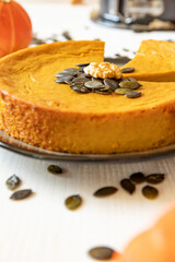 oranger Kuchen aus Kürbis a la Käsekuchen für Thanksgiving