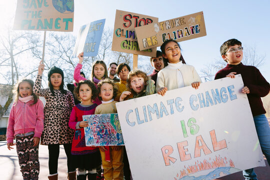 Kids protesting for climate change
