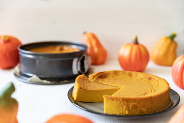 oranger Kuchen aus Kürbis a la Käsekuchen für Thanksgiving