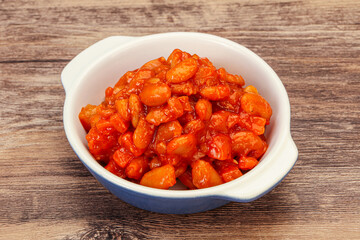 Baked kidney with tomato and pepper