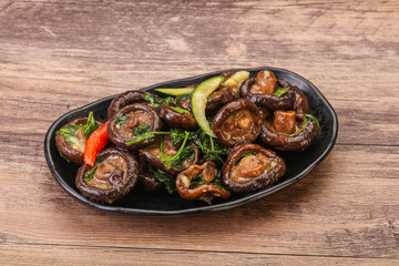 Marinated shiitake mushrooms with herbs