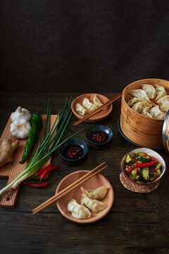 Chinese steamed dumplings made by vegetables and pork.