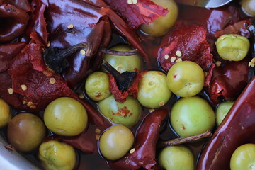 Chiles hervidos con tomates 