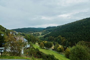  Sauerland Landschaft mit Bergen 