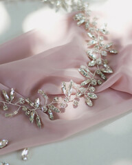 wedding hair accesories for bride. jewelry for bride. headband for bride.tiara