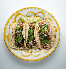 Tacos de carnitas