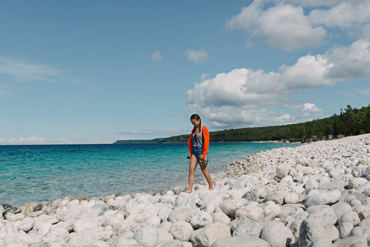 Exploring Halfway Log Dump at Bruce Peninsula National Park