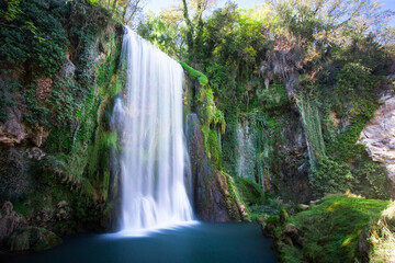Fototapeta na wymiar Caprichosa waterfall of the stone monastery