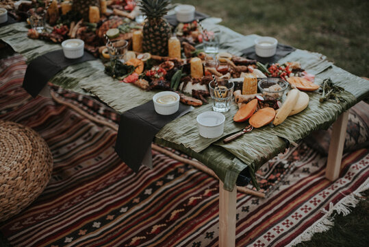 A bohemian inspired traditional filipino kamayan backyard dinner