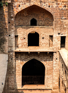 Agar Sen ki Baoli