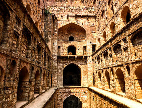 Agar Sen ki Baoli