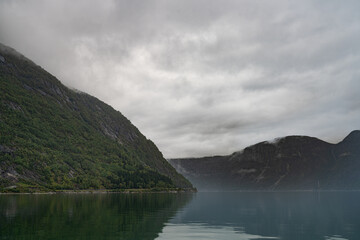 Eidfjord, Eid fjord w miejscowości Eidfjord w Norwegii

